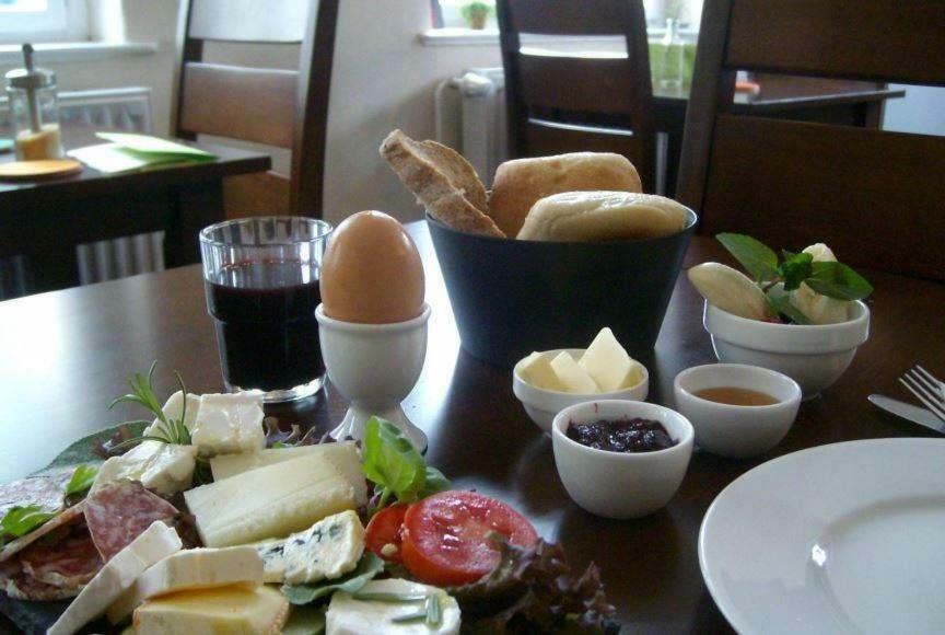 Klassmo Kulturcafe&Gaestehaus Mit Kulturwerkstatt Luckenwalde Dış mekan fotoğraf